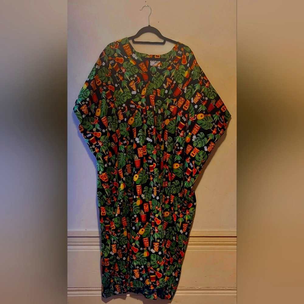 Tiki Caftan By Volcano Designs NEW